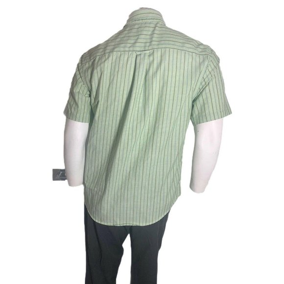 St Johns Bay Iron Free Mens Medium Short Sleeve Bu - Picture 4 of 5